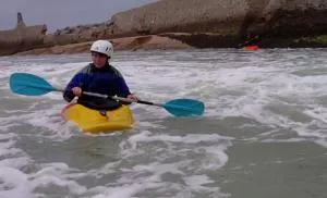 Deux beaux contre-courants permettent de remonter facilement dans la vague